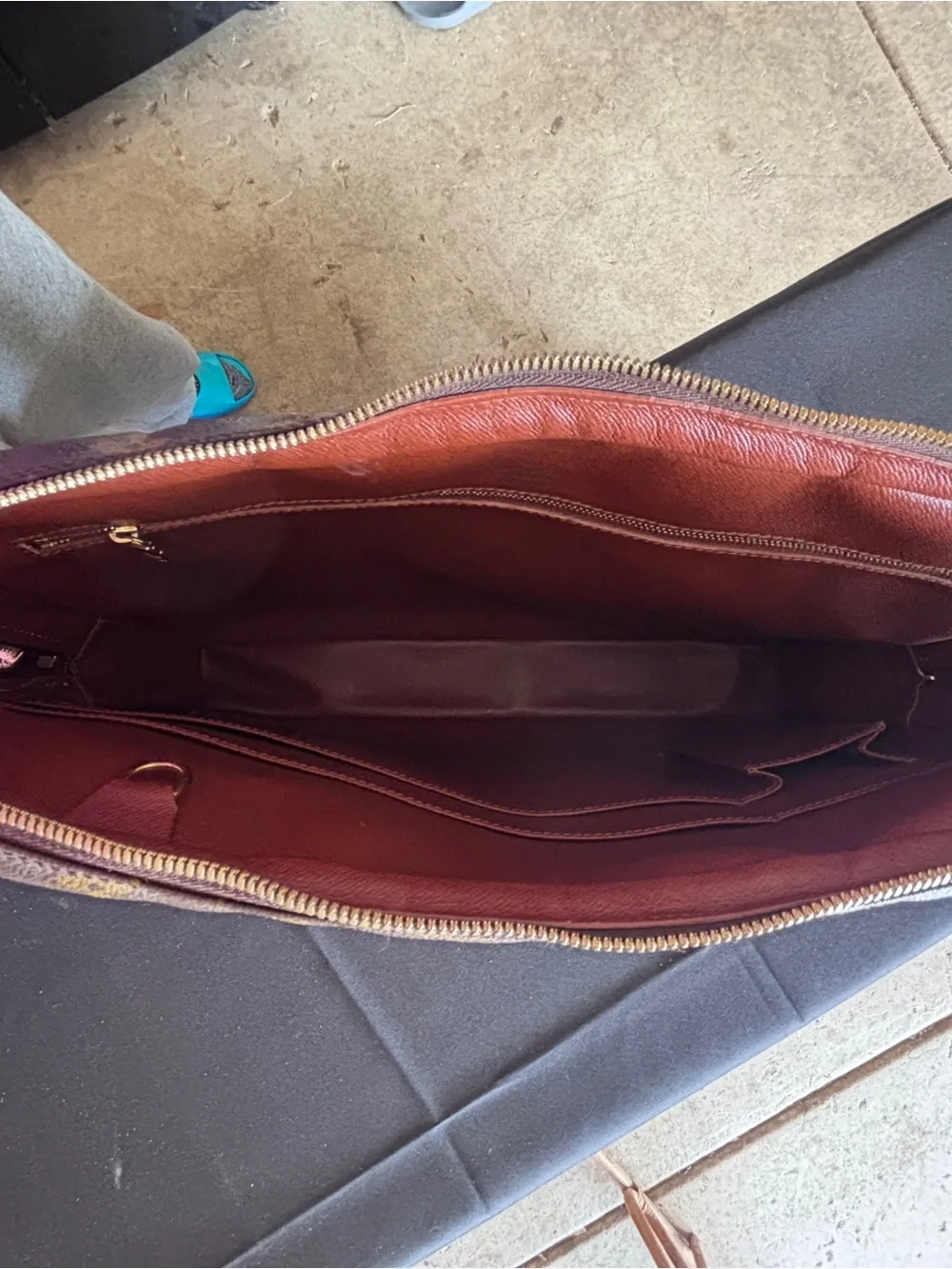 Louis Vuitton Monogram Canvas Brown & Tan Briefcase